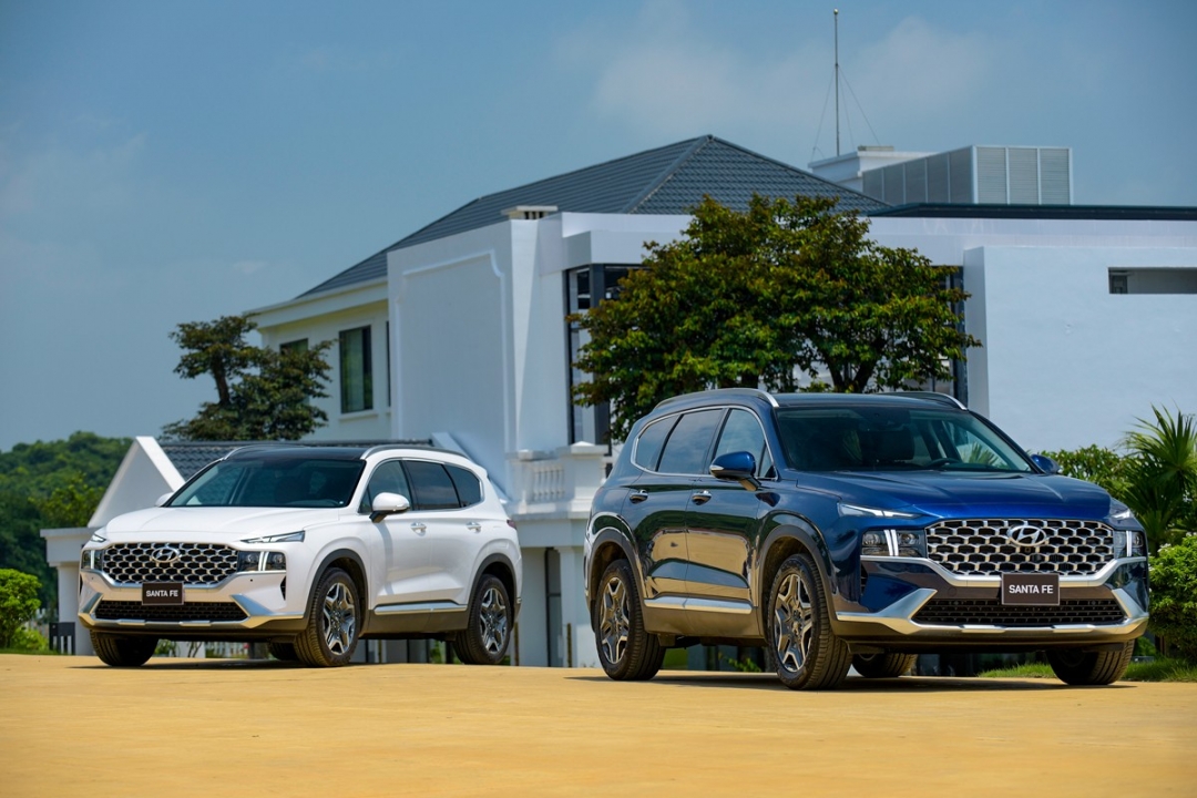 HYUNDAI SANTAFE ĐẠT GIẢI ÔTÔ CỦA NĂM